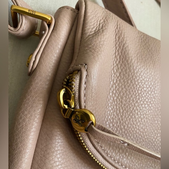 NWOT Hobo Fern Messenger Crossbody in Lotus - Picture 16 of 16